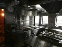 Πλοίο μεταφοράς εμπορευματοκιβωτίων προς πώληση