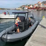 Άκαμπτη φουσκωτή βάρκα προς πώληση