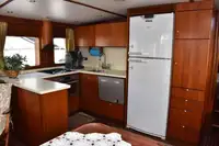 Τράτα προς πώληση