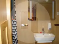 Τράτα προς πώληση