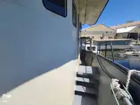 Τράτα προς πώληση
