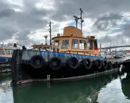 Ρυμουλκό πλοίο προς πώληση