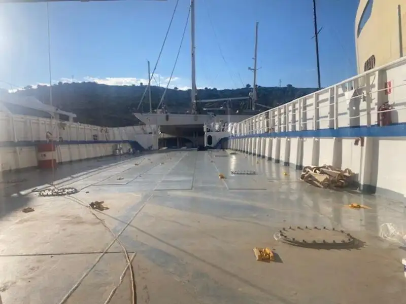 Πλοίο φέρι μποτ προς πώληση