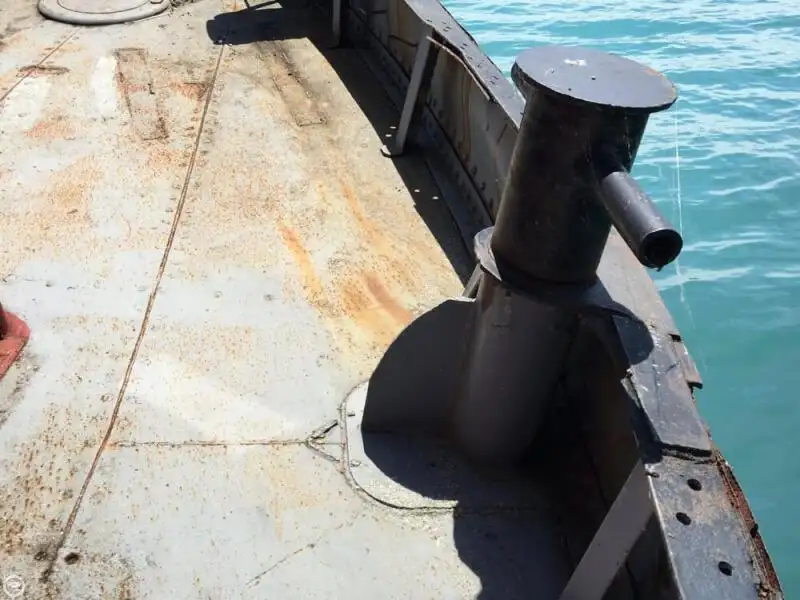 Ρυμουλκό πλοίο προς πώληση