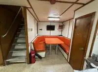 Πλοίο μεταφοράς προσωπικού προς πώληση