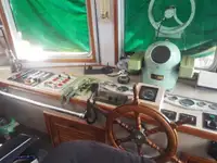 Ρυμουλκό πλοίο προς πώληση