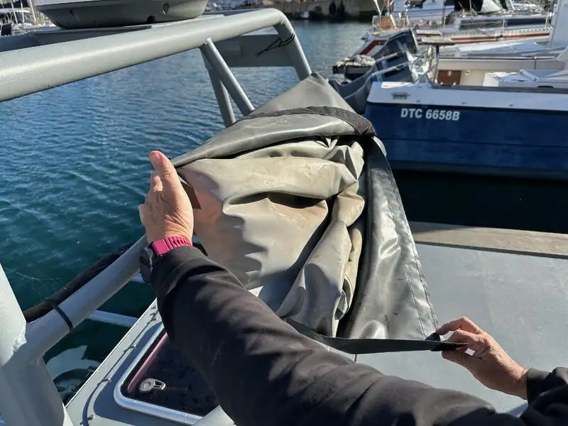 Πλοίο περιπολίας προς πώληση