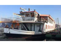 Πλοίο μεταφοράς εμπορευματοκιβωτίων προς πώληση