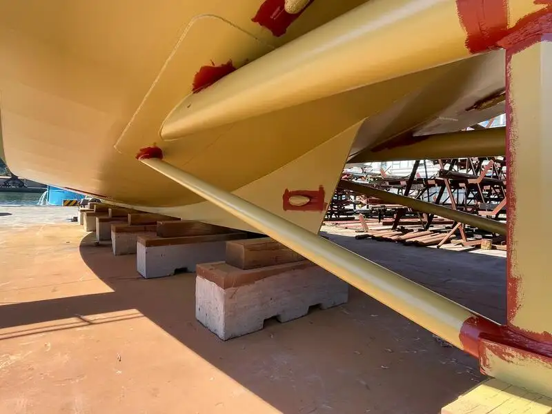Ρυμουλκό πλοίο προς πώληση