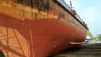 Ρυμουλκό πλοίο προς πώληση