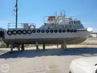 Πλοίο μεταφοράς προσωπικού προς πώληση