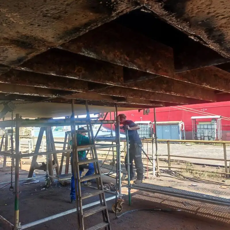 Φορτηγίδα προς πώληση