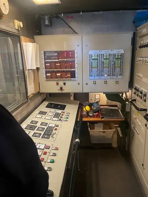 Σκάφος έρευνας προς πώληση