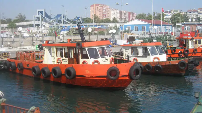 Ρυμουλκό πλοίο προς πώληση