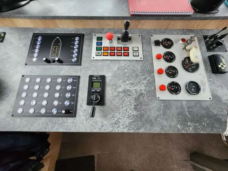 Σκάφη εργασίας προς πώληση