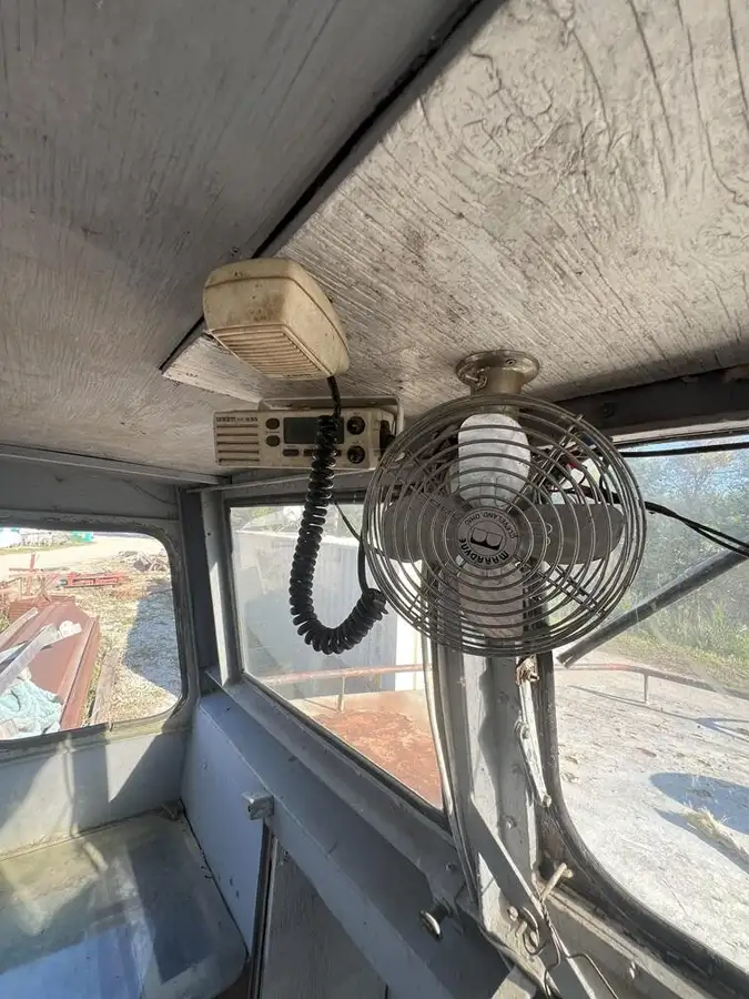 Σκάφη εργασίας προς πώληση