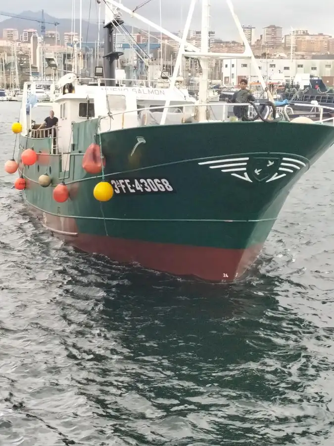 Τράτα αλιείας προς πώληση