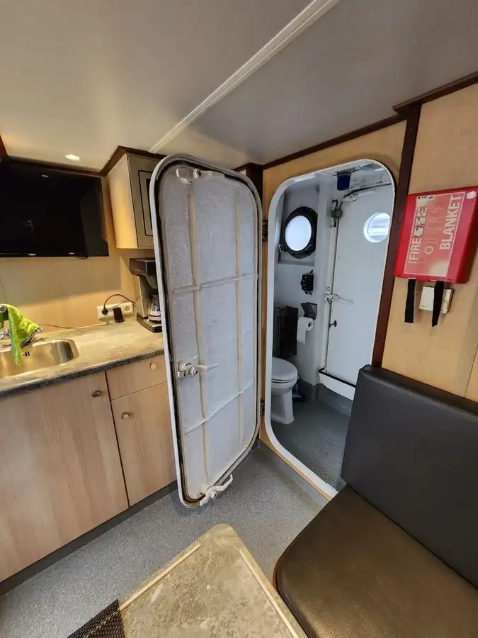 Σκάφη εργασίας προς πώληση