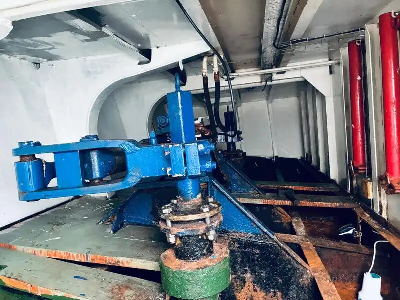 Σκάφη εργασίας προς πώληση