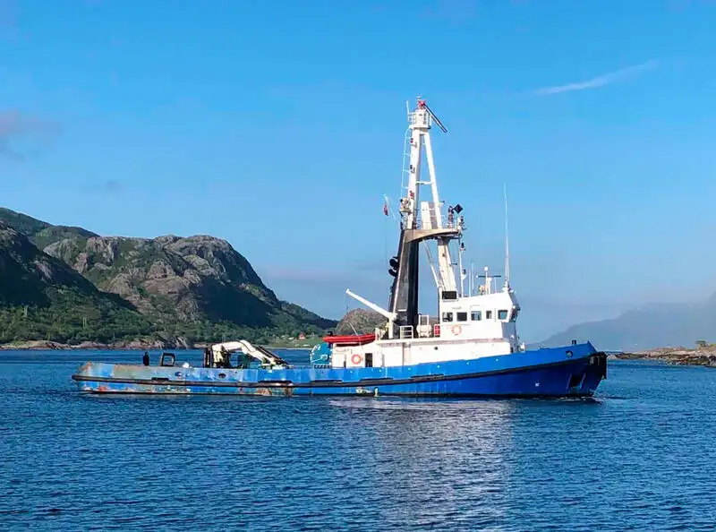 Ρυμουλκό πλοίο προς πώληση