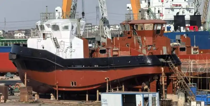 Ρυμουλκό πλοίο προς πώληση