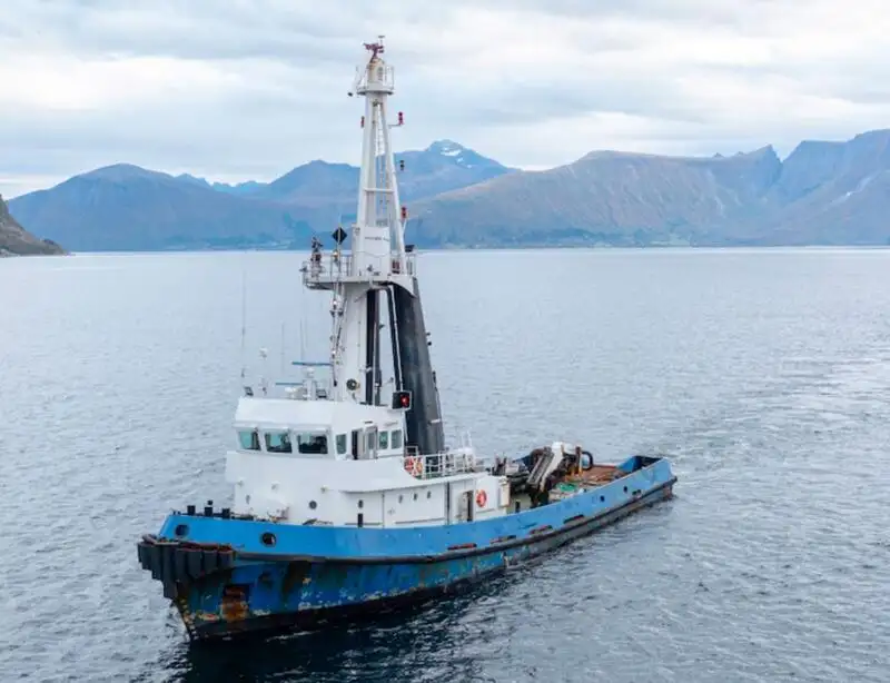 Ρυμουλκό πλοίο προς πώληση