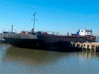 Ρυμουλκό πλοίο προς πώληση