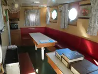 Ρυμουλκό πλοίο προς πώληση