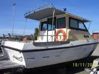 Σκάφη εργασίας προς πώληση